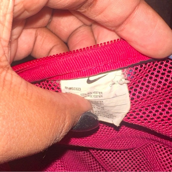Pink Nike mesh backpack - Picture 3 of 3